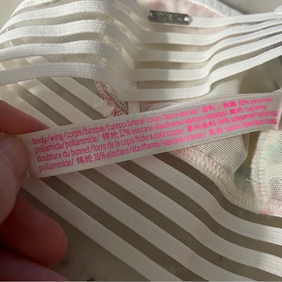 NEW - PINK by Victoria’s Secret (Size L) Unlined Lace Bralette in Floral Design - Picture 7 of 7